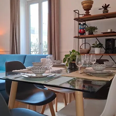 Centre Apartment *